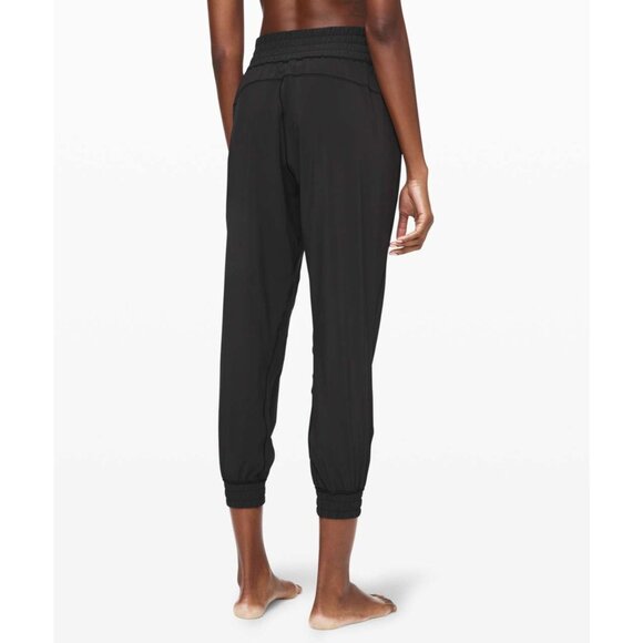 Lululemon Sun Setter Jogger *28" Black Sz 2 Lightweight Sweat-wicking - Picture 3 of 8